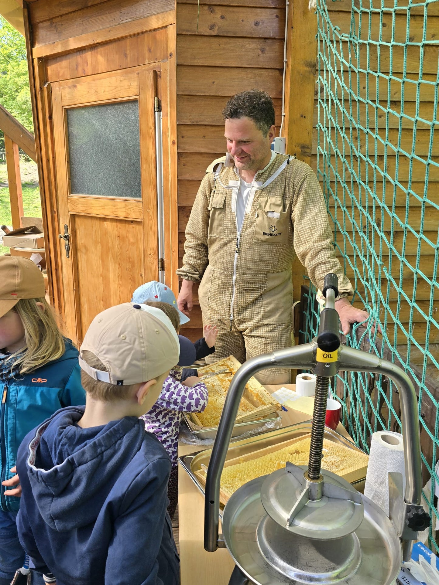 Schulimkerei-Erlebnis für Kinder